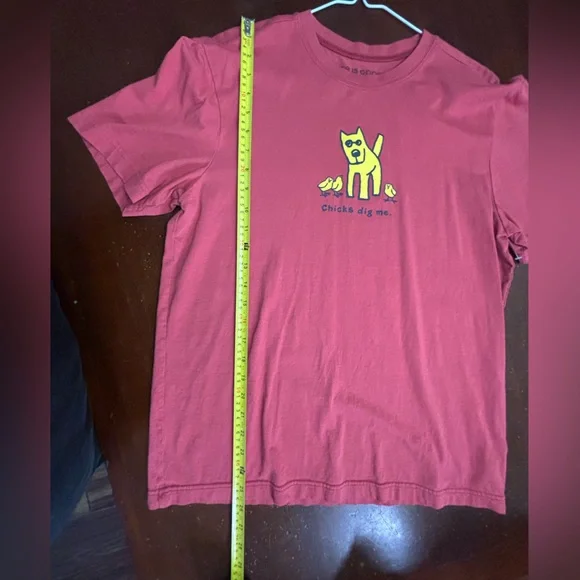 Life is good M “chicks dig me” t shirt graphic rustic fun Lagon look - Picture 3 of 4